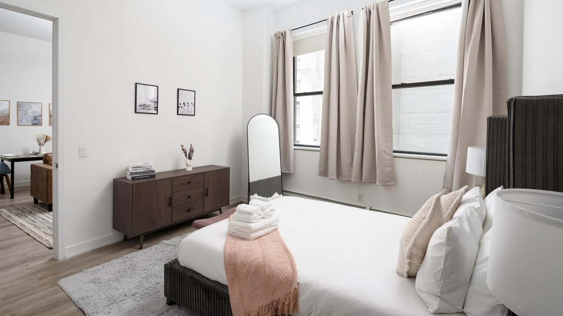 Chic 1Bd With Rooftop W/D In Unit Downtown New York 0*,  United States